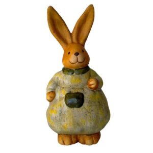 Hase im grünen Kleid